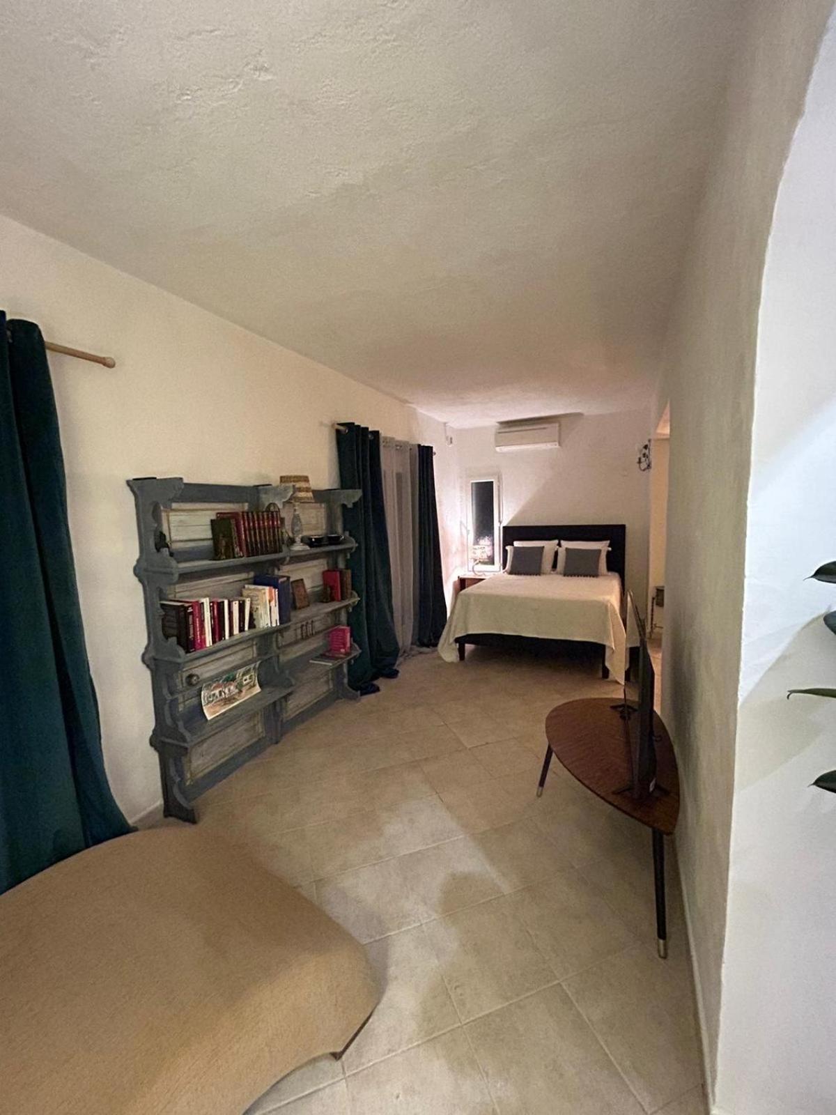 Résidence Gabrielle Le Cannet-des-Maures Extérieur photo
